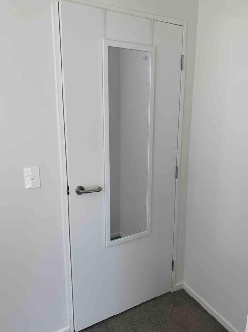 2 Bedrooms Apprtmt Plus Underground Parking In Cbd Christchurch Exteriér fotografie