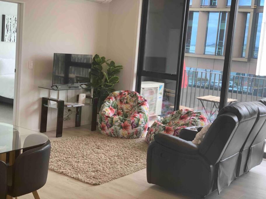 2 Bedrooms Apprtmt Plus Underground Parking In Cbd Christchurch Exteriér fotografie