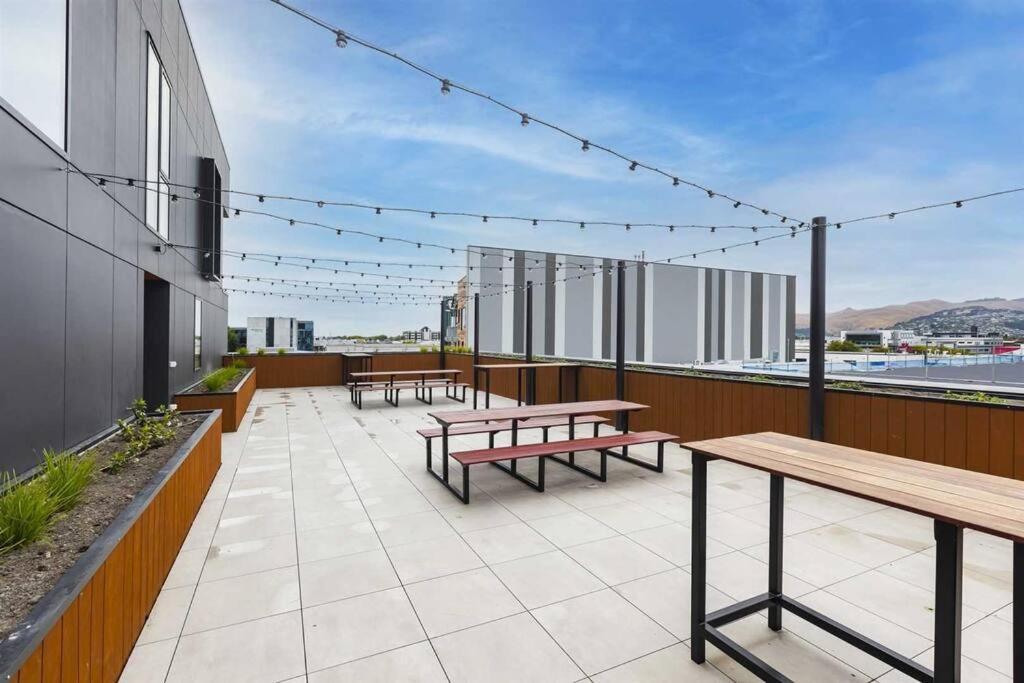 2 Bedrooms Apprtmt Plus Underground Parking In Cbd Christchurch Exteriér fotografie